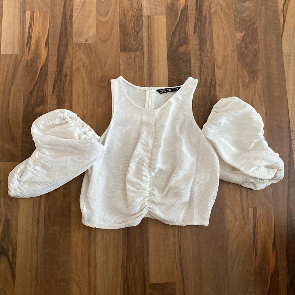 Zara Ecru Cut Out White Crop Top